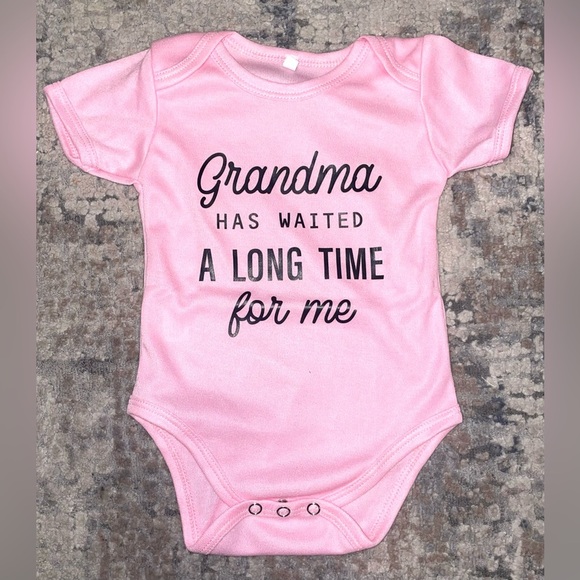 SHEIN ‘Grandma has waited a long time for me’ baby onesie size 0-3 months - Picture 1 of 1